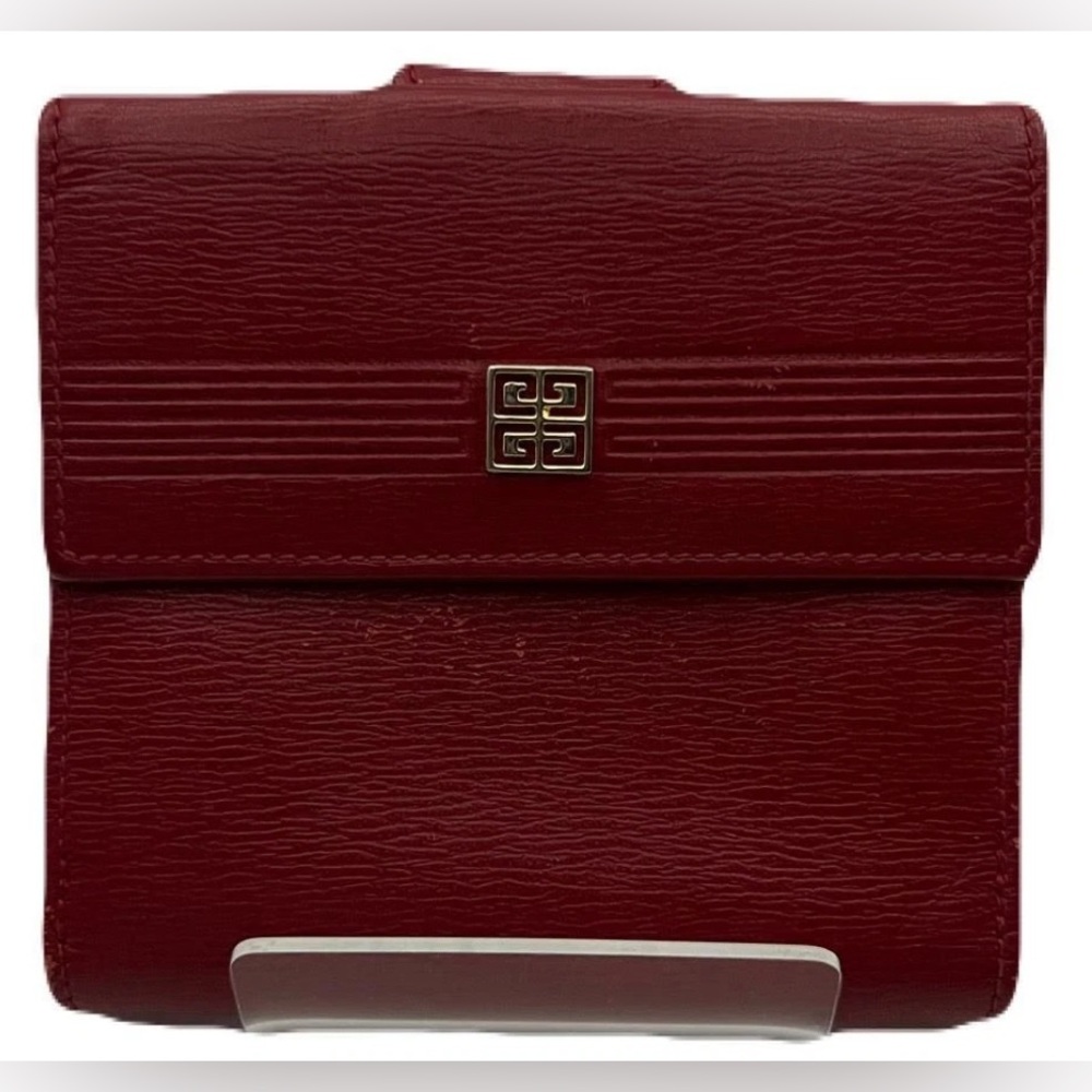 Givenchy Amari Point Textured Wallet GUC